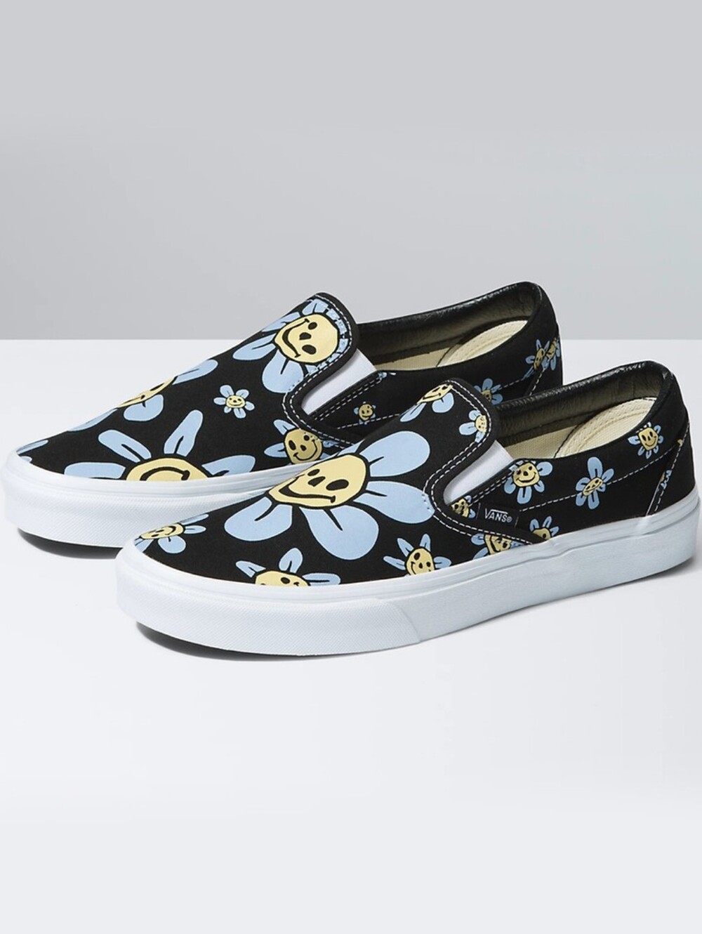 VANS Trippy Grin Classic Slip-On Shoes Womens 7.5